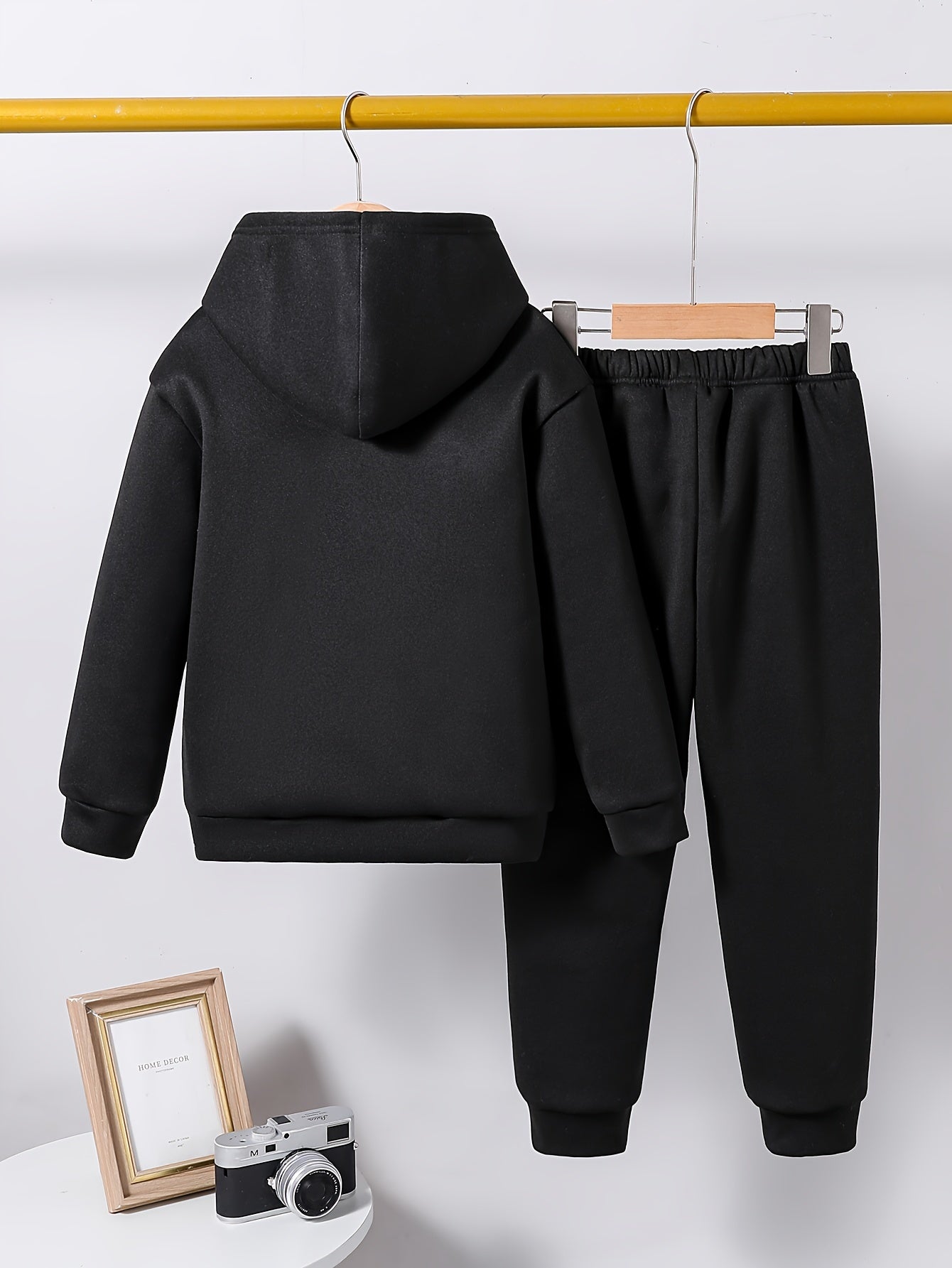 Boys™' Trendy Basketball & Letter Print Fleece-Lined Hoodie and Joggers Set - Warm, Thick Casual Sportswear for Fall/Winter, Red, Polyester, Perfect for Outdoor