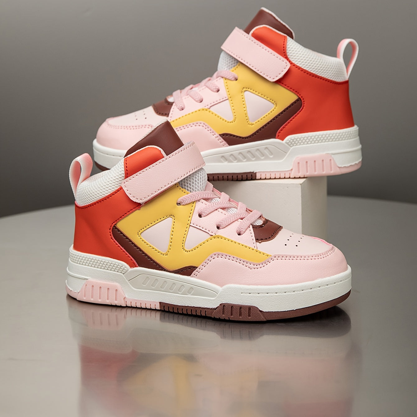 Youngsters' ™️High-Top Sneakers - Breathable, Comfortable Casual Running Shoes with Easy Slip-On Hook-and-loop Fastener Closure for Boys & Girls - Fashionable Geometric Print, All-Season Wear