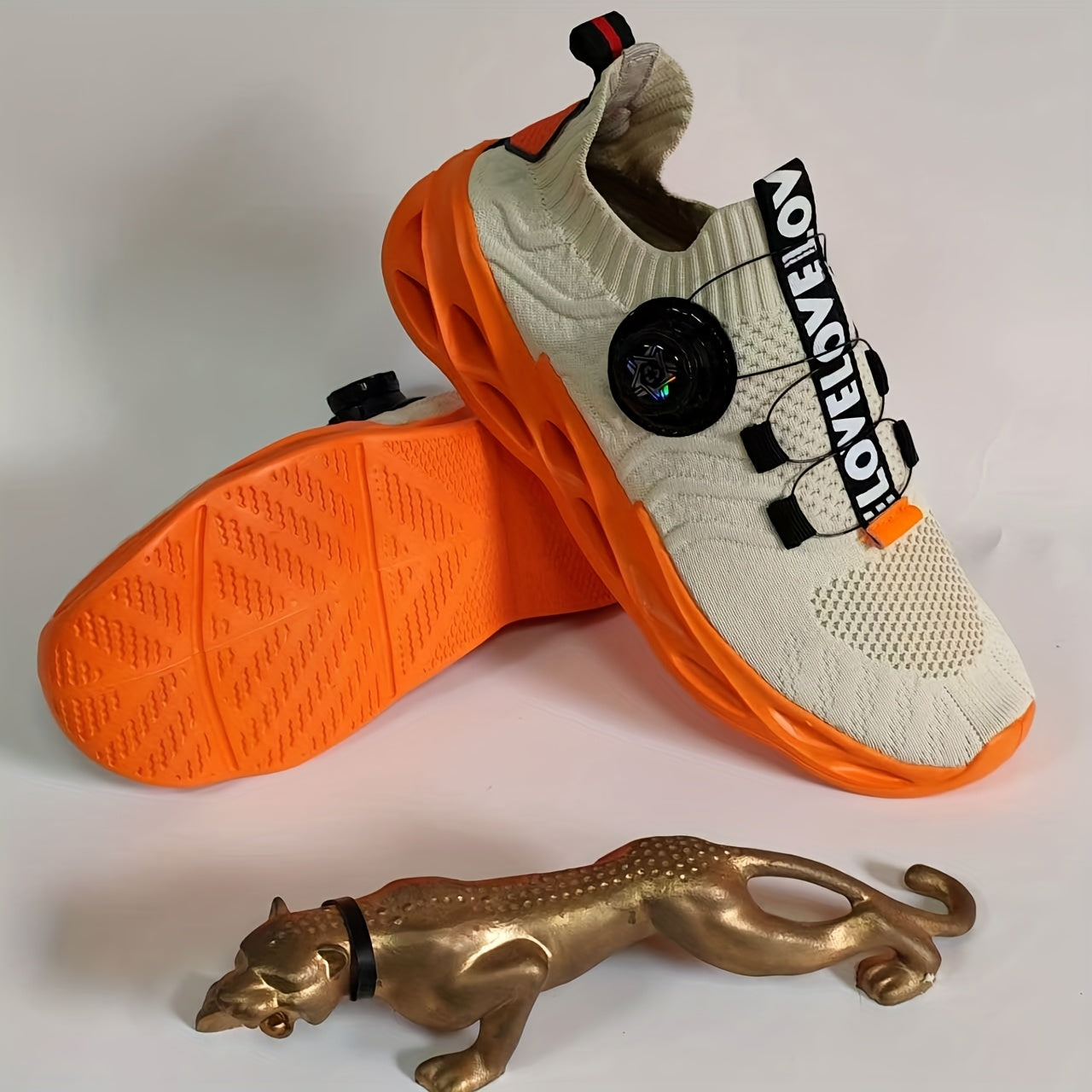 RUN™️ Men's Sneakers with Twist Closure - Breathable Knit Design & Thick Sole - Versatile Running and Driving Shoes