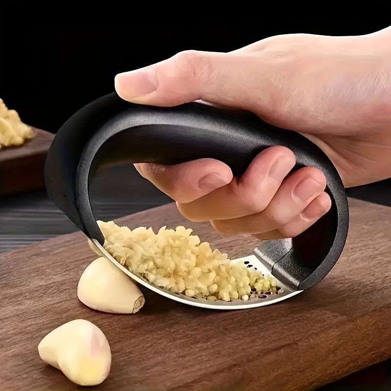 CRUSHER™ 1pc Stainless Steel Garlic Crusher - Manual Vegetable Cutter And Fruit Masher For Restaurants And Supermarkets - Easy To Use Kitchen Gadget For Chopping And Pressing Garlic