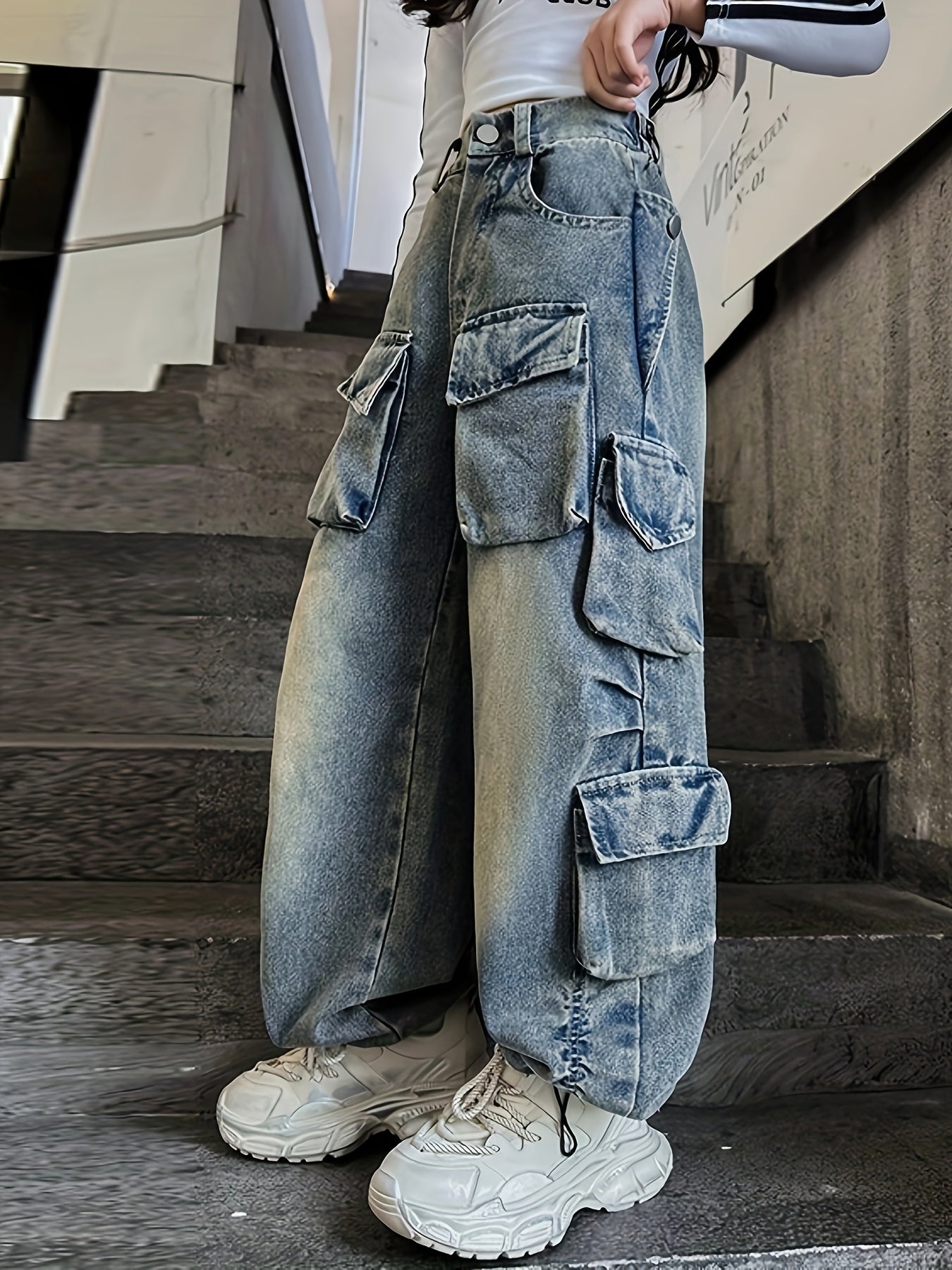 cargo™ Girls' Vintage-Inspired Wide-Leg Denim Cargo Pants with Multi-Pocket Detail - Loose Fit, All Seasons