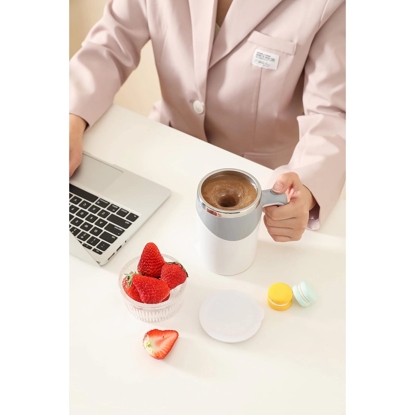 MUGSOF™ Rechargeable Electric Automatic Magnetic Self Stirring Coffee Mug USB Travel Coffee Cup Insulated Rotating Mixing Cup for Office/Kitchen/Travel/Coffee/Tea/Hot Chocolate/Milk 12.9oz