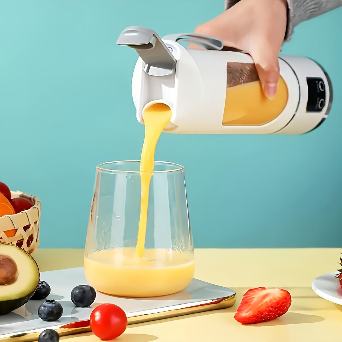 FRESH™️10.14oz to 16.91oz Compact USB-Rechargeable Portable Blender & Juicer with Stainless Steel Blade - Easy Clean, Digital Display,
