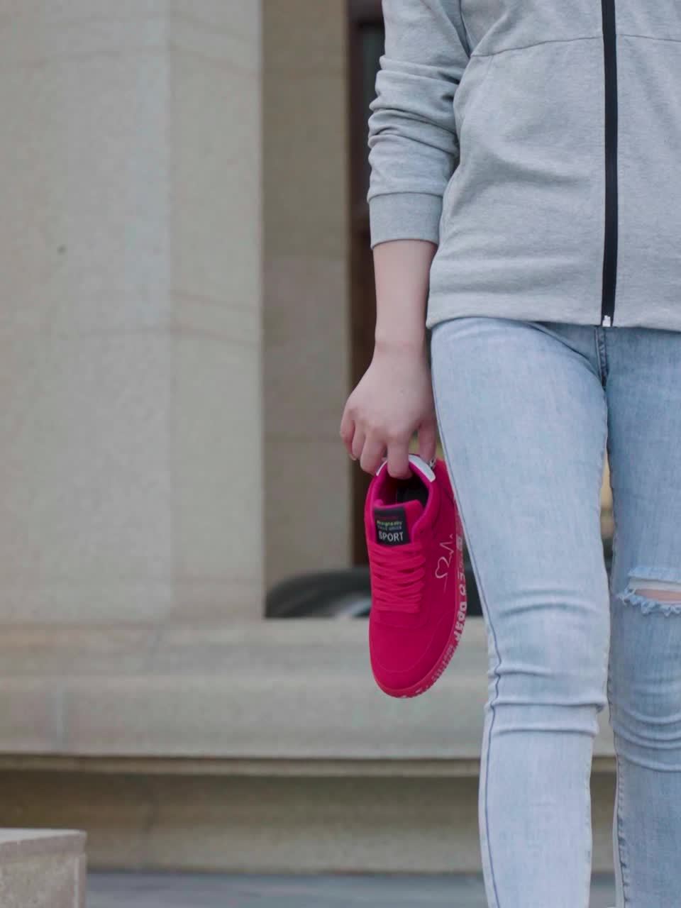 Heart ™Design Casual Sneakers - Soft Sole, Lace-Up, Comfy Skate Shoes