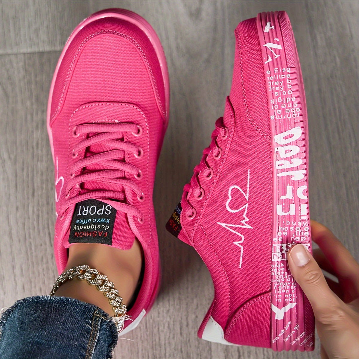 Heart ™Design Casual Sneakers - Soft Sole, Lace-Up, Comfy Skate Shoes