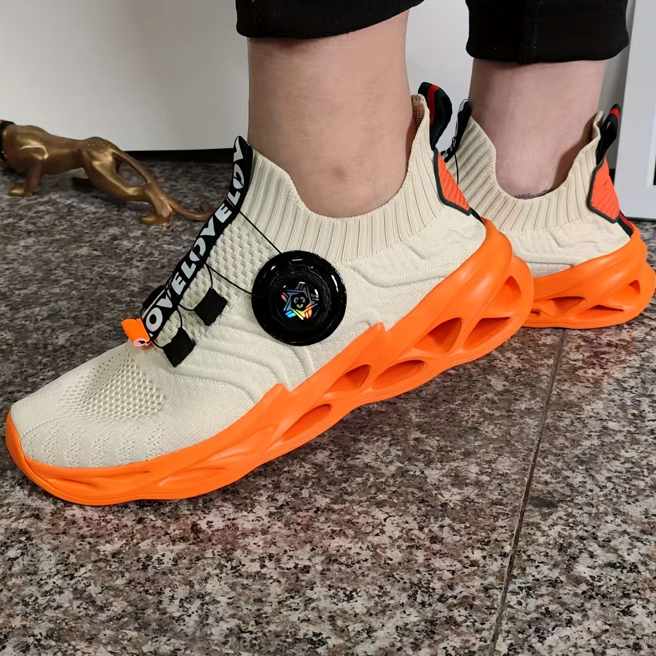 RUN™️ Men's Sneakers with Twist Closure - Breathable Knit Design & Thick Sole - Versatile Running and Driving Shoes