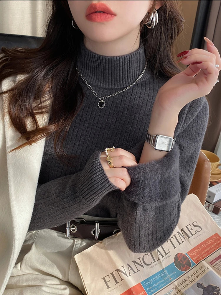 VELUWARM™ | 2025 Women’s Retro Red Turtleneck Sweater – Velvet Lined, Thickened Thermal Knit Layering Top for Winter