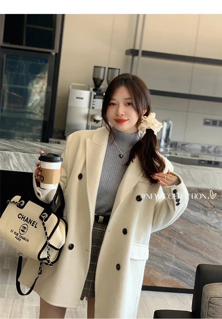 VELUWARM™ | 2025 Women’s Retro Red Turtleneck Sweater – Velvet Lined, Thickened Thermal Knit Layering Top for Winter