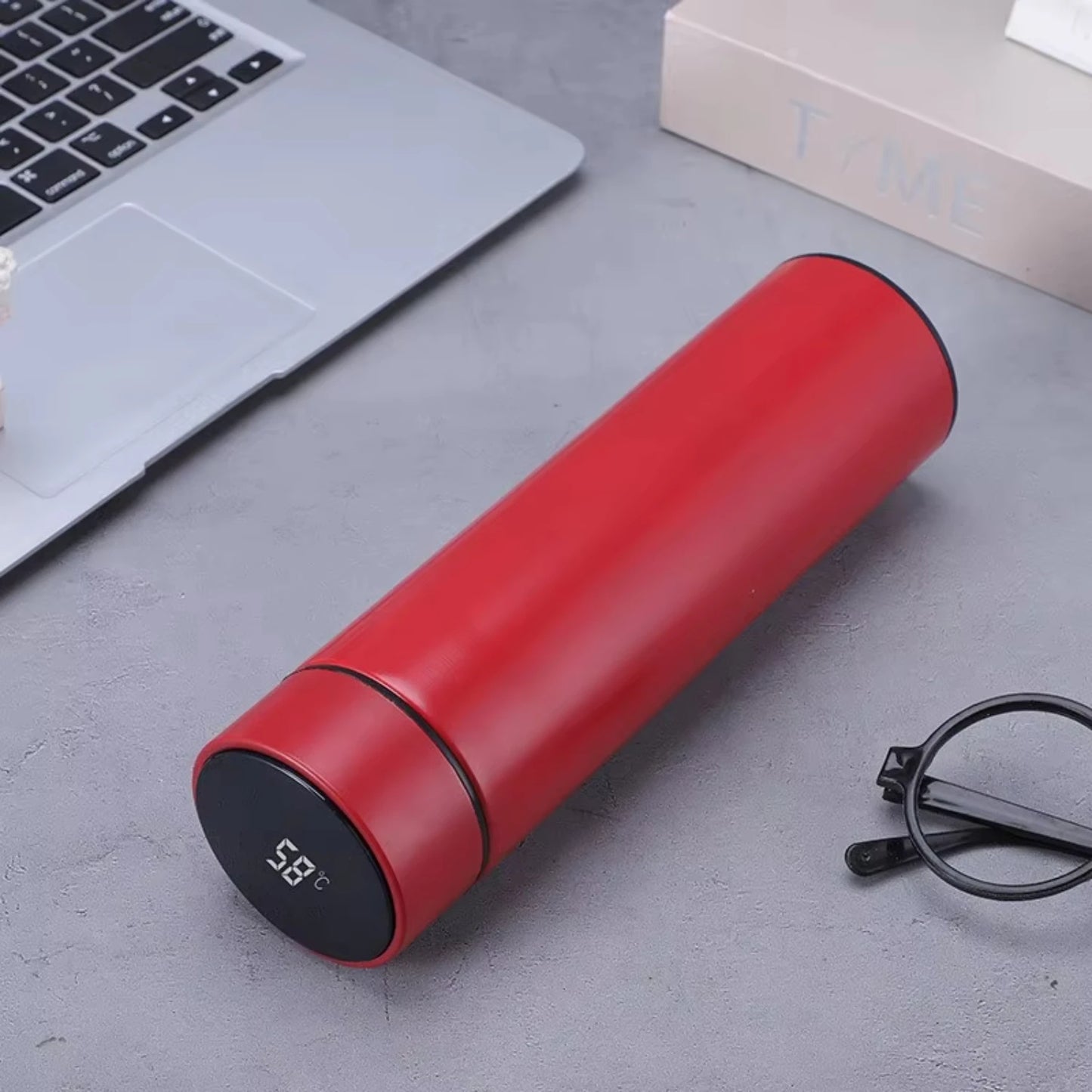 SIPPIE™ 2025 Smart intelligent thermos water bottles with temperature display vacuum mugThis water bottle is fantastic! It keeps my drinks hot or cold all day long,