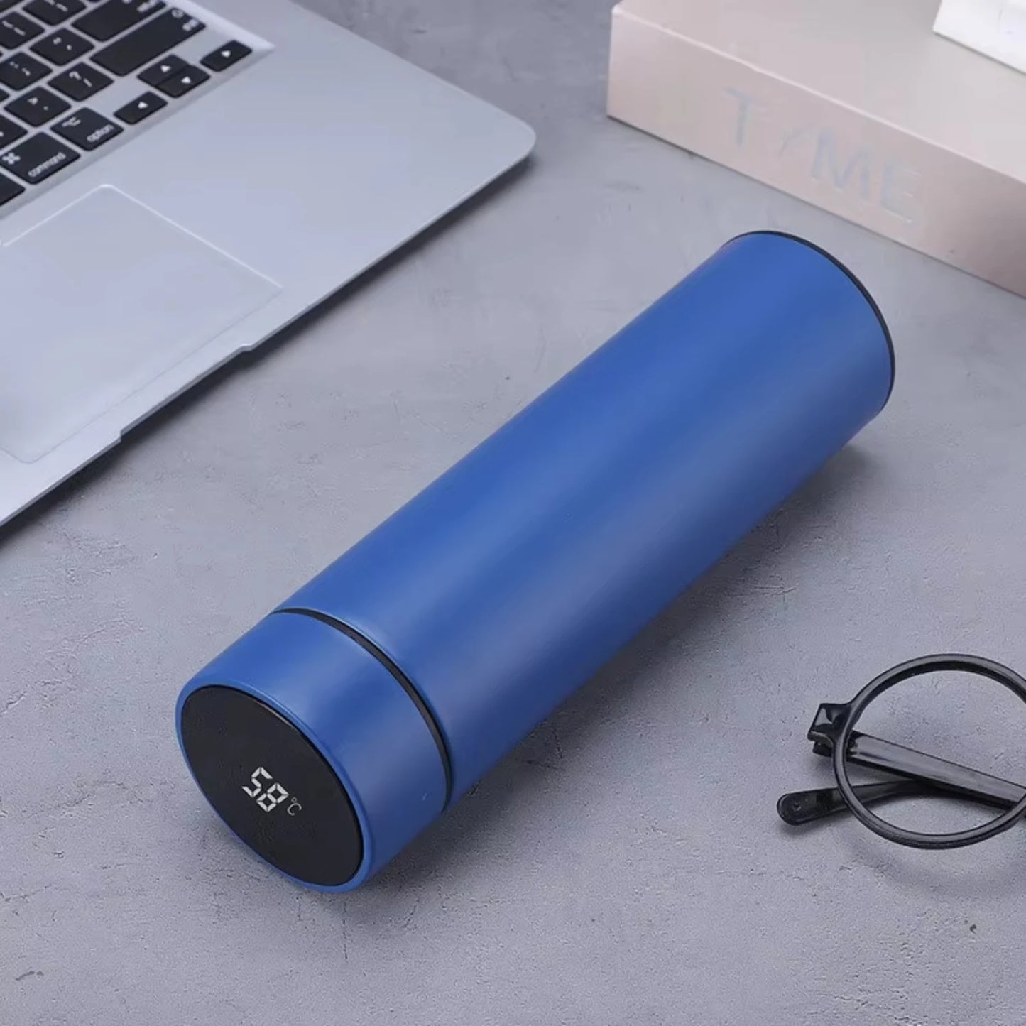 SIPPIE™ 2025 Smart intelligent thermos water bottles with temperature display vacuum mugThis water bottle is fantastic! It keeps my drinks hot or cold all day long,