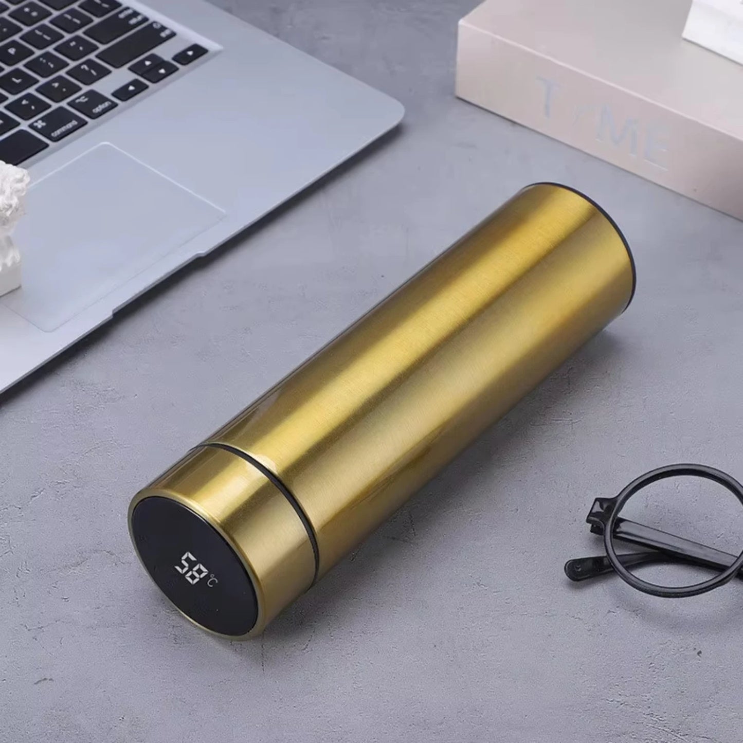 SIPPIE™ 2025 Smart intelligent thermos water bottles with temperature display vacuum mugThis water bottle is fantastic! It keeps my drinks hot or cold all day long,