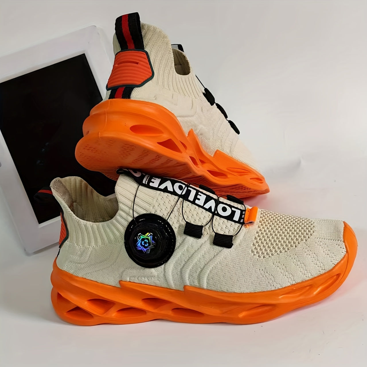 RUN™️ Men's Sneakers with Twist Closure - Breathable Knit Design & Thick Sole - Versatile Running and Driving Shoes