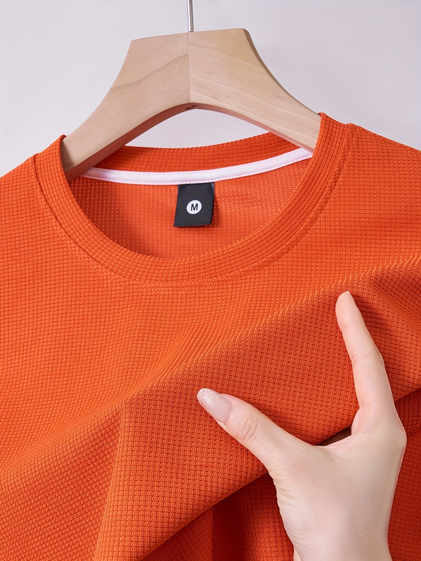 HOTOFF™️Men's Summer Casual Waffle Knit T-Shirt, 100% Polyester Crew Neck Short Sleeve Tee, Geometric Pattern, Slight Stretch, Loose Fit, 180g/m² -